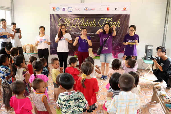 Đoàn thanh niên EVNNPT: Chung tay xây trường học cho các em nhỏ vùng cao Điện Biên