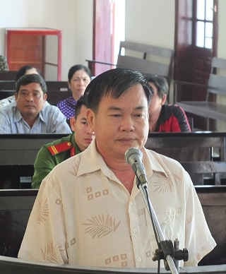 Lừa đảo lấy tiền đánh bạc, lãnh án 14 năm tù