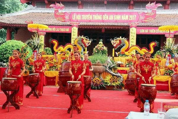 Quảng Ninh: Khai hội truyền thống đền An Sinh năm 2017