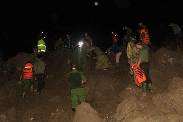 Hòa Bình: Sạt lở núi tại Tân Lạc, 18 người chết, mất tích