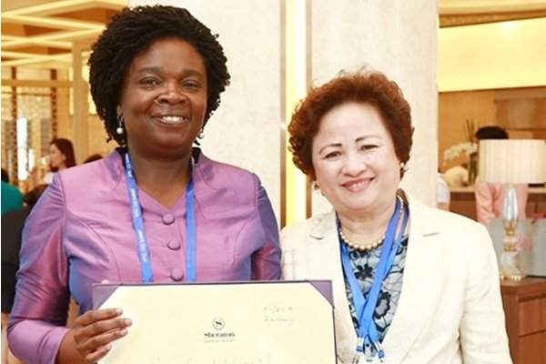 Chủ tịch BRG tiếp thân mật Bà Victoria Kwakwa – Phó chủ tịch Ngân hàng thế giới phụ trách khu vực Đông Á – Thái Bình Dương bên lề APEC 2017