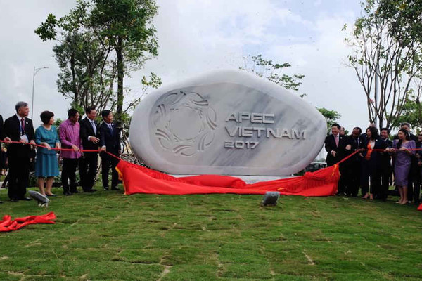 Phó Thủ tướng Phạm Bình Minh dự lễ Khai trương Công viên APEC