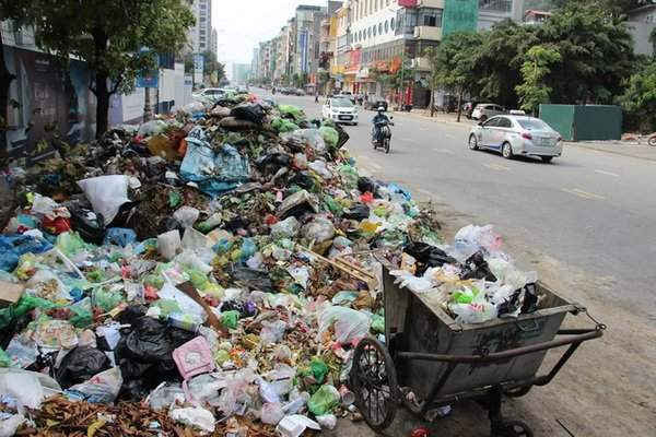 Quảng Ninh: Không nơi tiếp nhận, rác thải "tấn công" thành phố Hạ Long