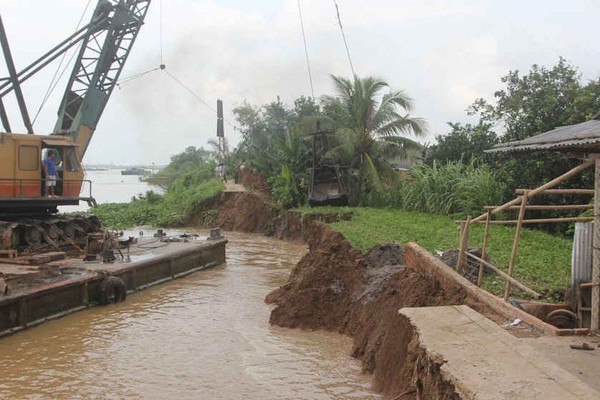 Bến Tre: Sạt lở nghiêm trọng tại huyện Chợ Lách