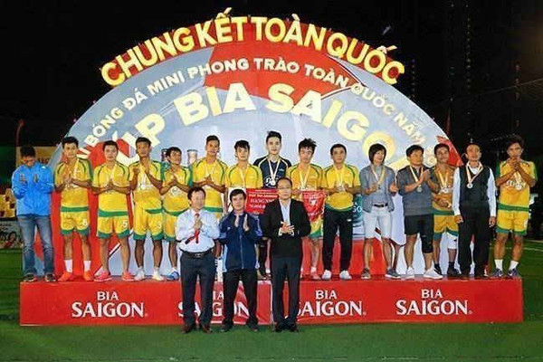Yếu tố làm nên “tiếng vang” của giải bóng đá Cúp Bia Sài Gòn