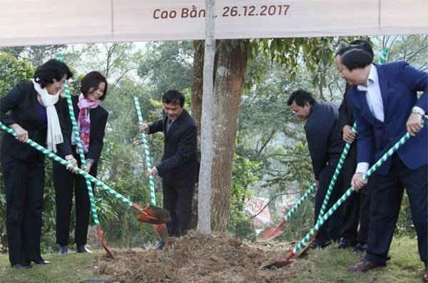 Hành trình "Quỹ một triệu cây xanh cho Việt Nam” về Pắc Bó - 'Cái nôi' của cách mạng Việt Nam