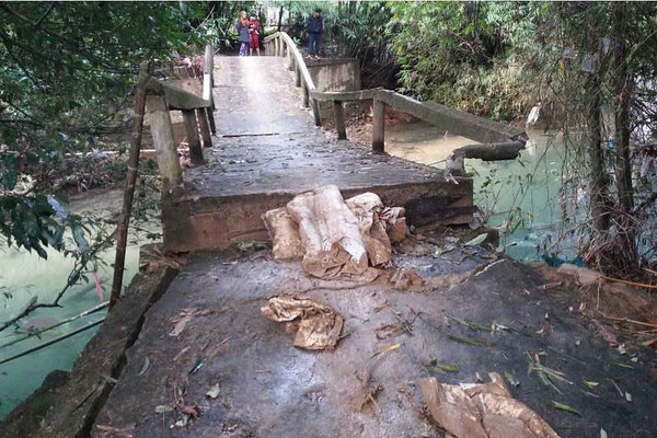 Lộc Thủy (Thừa Thiên Huế): Nhiều cây cầu dân sinh hư hỏng nặng sau lũ