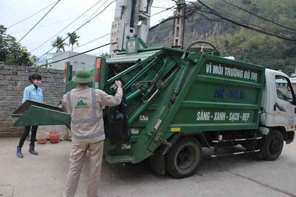 Sơn La: Nâng tỷ lệ thu gom rác thải sinh hoạt lên 82/205 xã