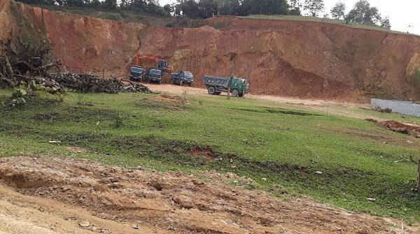 Thạch Thành (Thanh Hóa): Rầm rộ khai thác đất giữa ban ngày, chính quyền thờ ơ