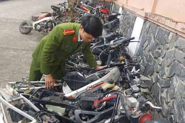 Quảng Trị: Phát hiện hàng chục xe mô tô phân khối lớn không có giấy tờ hợp pháp