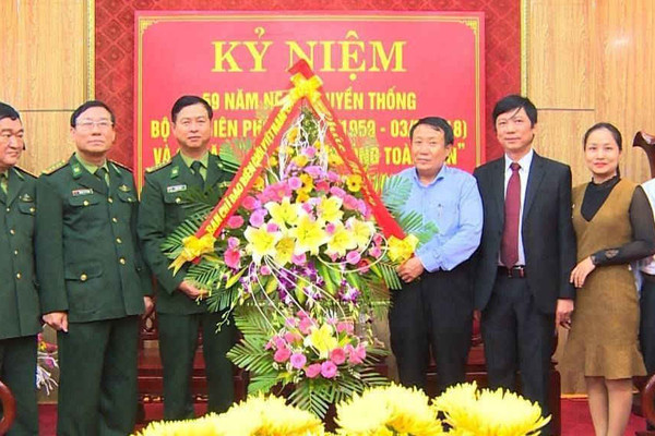 Ban Chỉ đạo Biên giới Việt Nam - Lào tỉnh Quảng Trị chúc mừng ngày truyền thống Bộ đội Biên phòng
