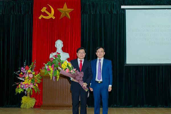 Công bố Quyết định bổ nhiệm Giám đốc Phân hiệu trường Đại học TN&MT Hà Nội tại Thanh Hóa