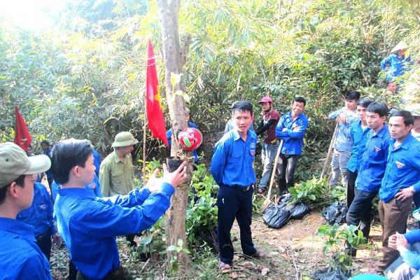 Nghệ An: Trồng cây vì môi trường xanh trong Khu BTTN Pù Hoạt