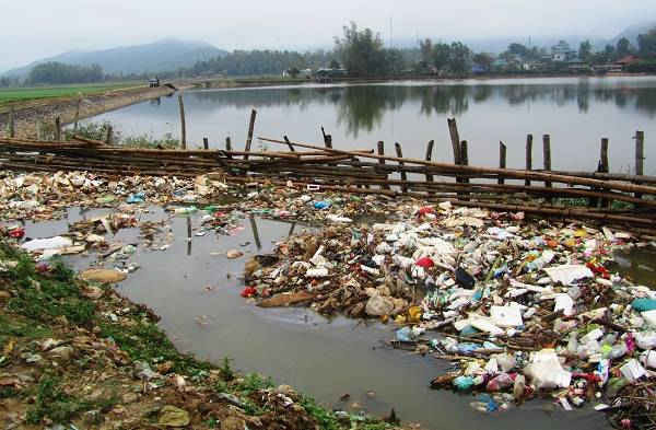 Điện Biên: Cần giải pháp ngăn chặn ô nhiễm từ kênh thủy nông Nậm Rốm