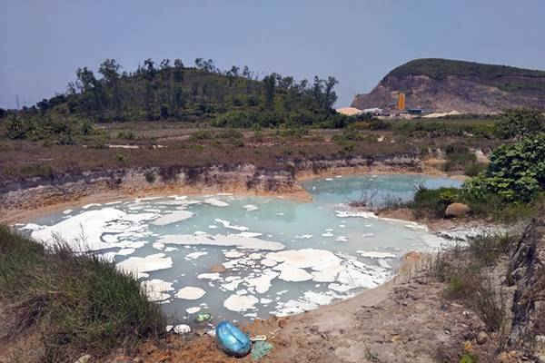Phát hiện đối tượng xả chất thải lỏng từ KCN Texhong ra ruộng lúa