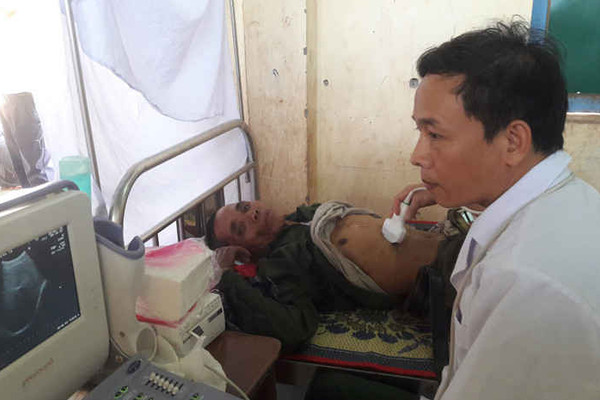 Quảng Trị: Hơn 500 người dân khu vực biên giới được khám, cấp thuốc miễn phí