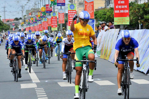 Tân Hiệp Phát tiếp tục là nhà tài trợ chính Giải xe đạp nữ toàn quốc mở rộng lần thứ 19