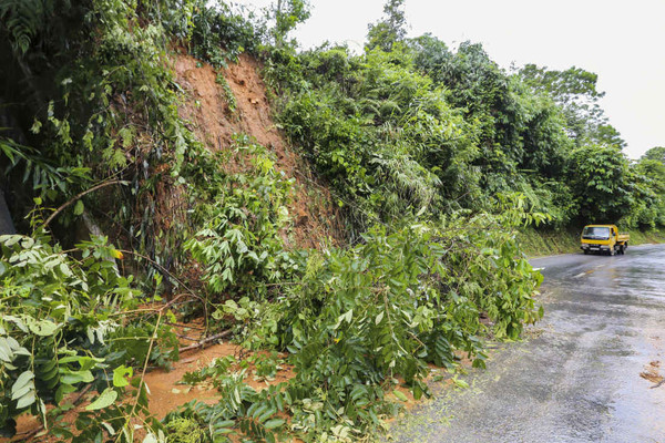Cả nước có mưa to, cảnh báo lũ quét và sạt lở đất ở Hòa Bình và Yên Bái