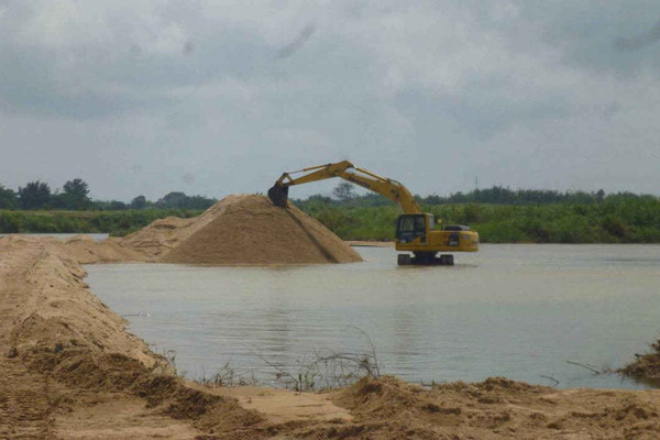 Bình Sơn, Quảng Ngãi: Đóng cửa mỏ khoáng sản cát làm vật liệu xây dựng thông thường tại mỏ cát thôn Lộc Thinh và mỏ cát Thác Gốc