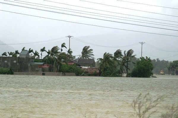 Thanh Hóa: Nhiều nơi ngập úng, thiệt hại lớn về hoa màu, nuôi trồng thủy hải sản sau bão số 3