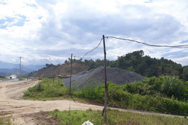 Lào Cai: “Bẫy” đường dây điện rình rập tính mạng người dân