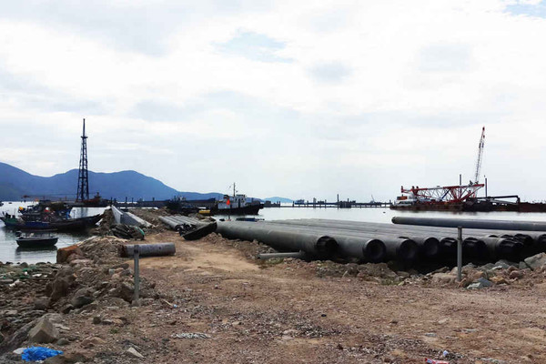 Thừa Thiên Huế: Sử dụng bùn cát nạo vét để tôn tạo Bến số 3 - cảng Chân Mây
