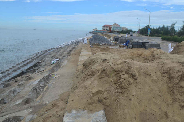 Quảng Nam: Khẩn trương khắc phục kè biển Cửa Đại trước mùa mưa bão