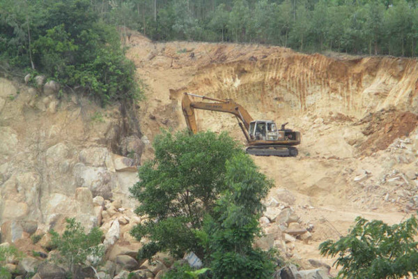 Bình Định: Thu hồi dự án mở rộng mặt bằng có thu hồi đá của các doanh nghiệp tại khu vực phía Đông núi Hòn Chà