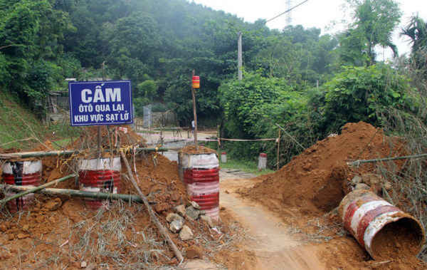 Cảnh báo sạt lở đất tại Hòa Bình và Sơn La