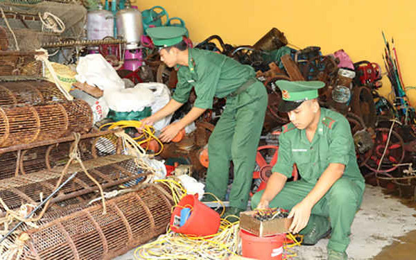 Quảng Ninh: 10 chủ phương tiện bị phạt 100 triệu đồng vì khai thác thủy sản trái phép