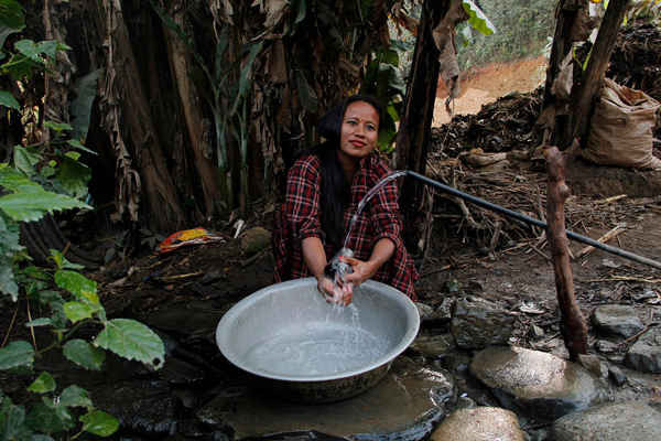 Ngôi làng miền núi “khát nước” ở Nepal