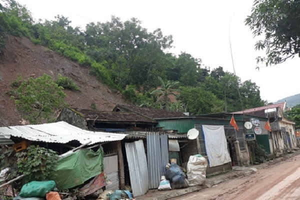 Kỳ Sơn (Nghệ An): Bỗng thành “vô gia cư”, hàng chục hộ dân bức xúc