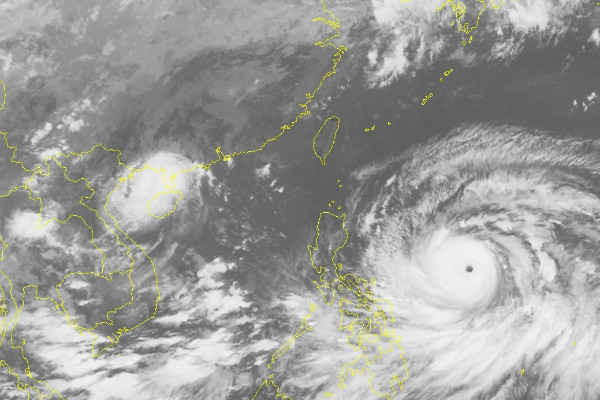 Bão số 5 đã suy yếu thành áp thấp nhiệt đới, siêu bão Mangkhut giữ nguyên cường độ