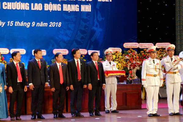 Hội Doanh nhân trẻ Đà Nẵng đón nhận Huân chương Lao động hạng Nhì