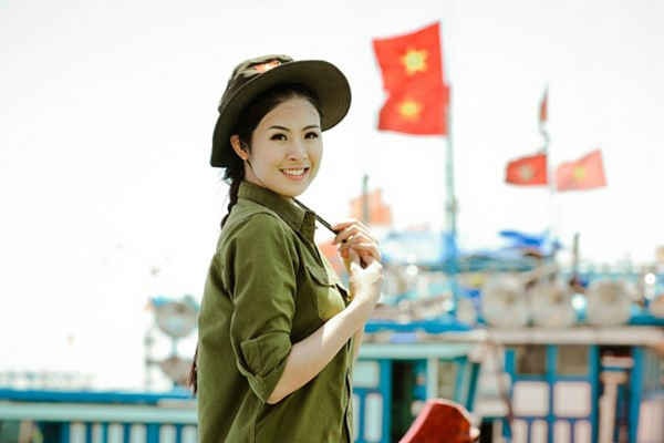 Hoa hậu Ngọc Hân: 'Xót xa vì đảo Lý Sơn quá nhiều… rác'
