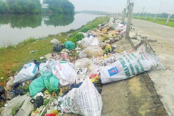 Giải bài toán rác thải nông thôn ở tỉnh Bình Định: Rác thải “tấn công” nông thôn - SOS!