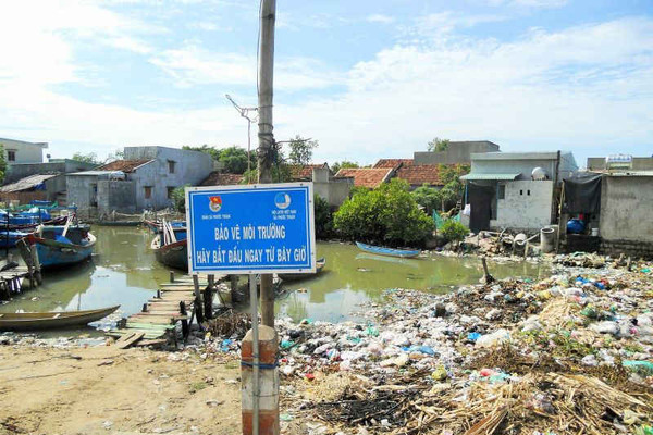 Giải bài toán rác thải nông thôn ở tỉnh Bình Định: Cần những giải pháp căn cơ