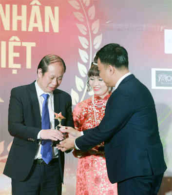 Được xướng tên trong Gala “Tôn vinh Doanh nhân Đất Việt 2018”, VietBuildings cam kết phát huy các giá trị gia tăng tốt nhất cho cộng đồng cư dân