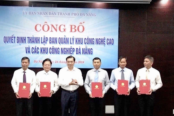 Đà Nẵng: Công bố quyết định thành lập BQL khu công nghệ cao và các khu công nghiệp