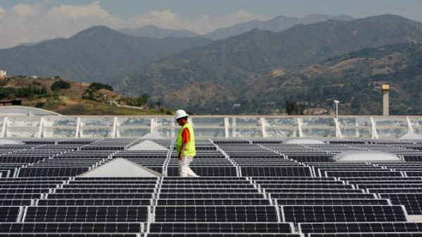 Walmart ký hợp đồng năng lượng tái tạo với SunPower