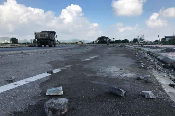 Ninh Bình: Nham nhở, mất an toàn giao thông trên tuyến đường 1.700 tỷ đồng