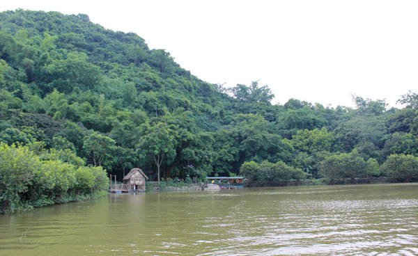 Hà Nội: Xử lý cấp bách chống sạt lở đê hồ Quan Sơn trong năm 2018