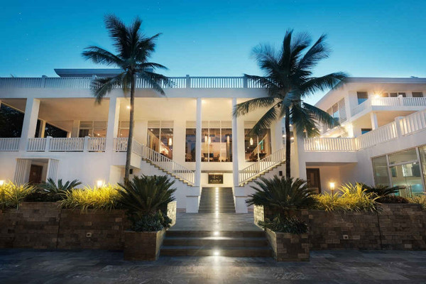 “Khu nghỉ dưỡng biển sang trọng nhất thế giới dành cho gia đình” gọi tên Premier Village Danang Resort