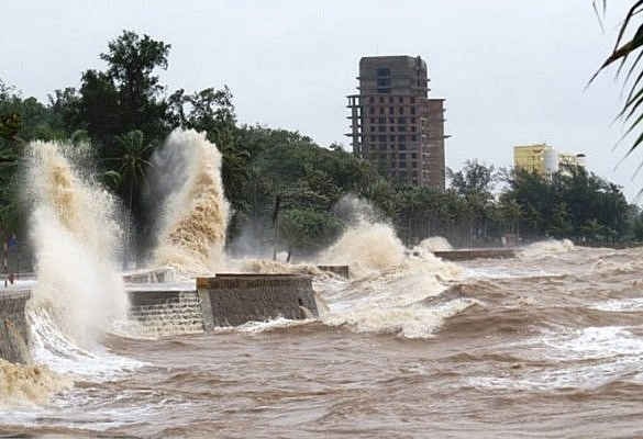 Doanh nghiệp thích ứng với rủi ro thiên tai và BĐKH