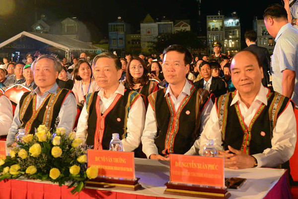 Thủ tướng dự khai mạc Festival văn hóa cồng chiêng Tây Nguyên 2018