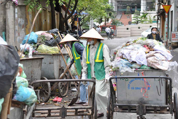 Thực hiện phân loại rác thải tại nguồn ở Hà Nội: Cần sớm triển khai