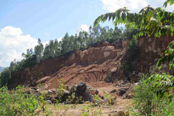 Bình Định: Khai thác đá núi Hòn Chà – Bất cập trong quản lý vì chưa cắm mốc ranh giới