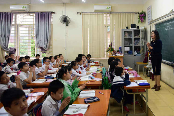 Các trường học của Hà Nội phải công khai số điện thoại nhận thông tin về bạo lực