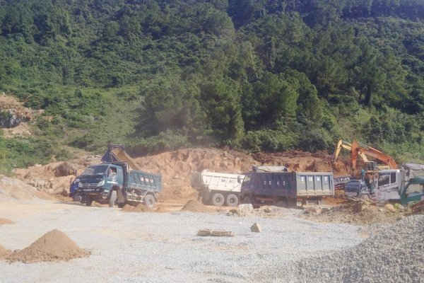 Lỗ hổng từ “cấp phép” cải tạo đất ở Hà Tĩnh