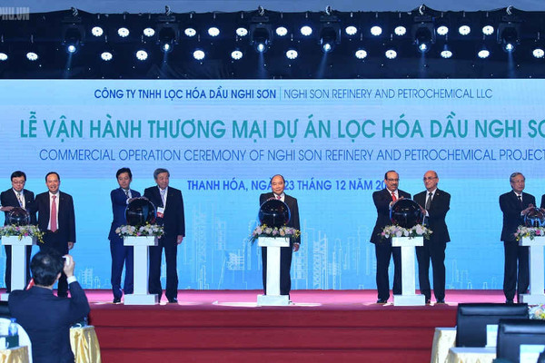 Thủ tướng dự Lễ vận hành thương mại dự án lọc hóa dầu Nghi Sơn